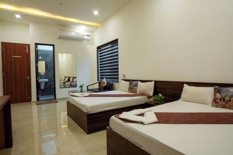 Hotel Omkar