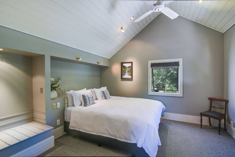 House  Frankton