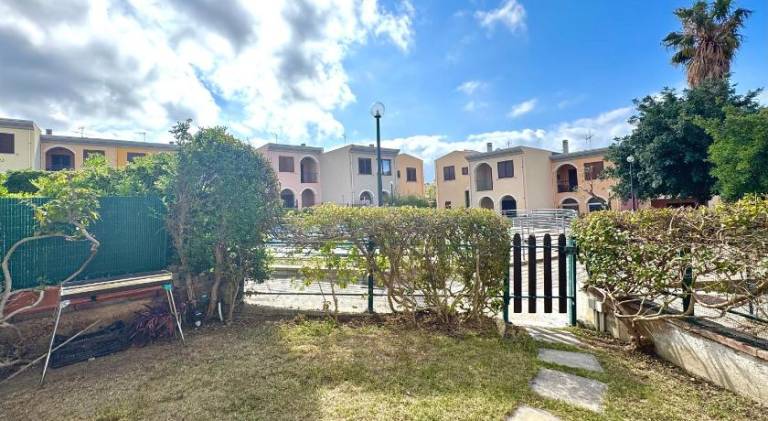 Lovely vacation home with private pool, yard & terrace | Pet-friendly — photo 4