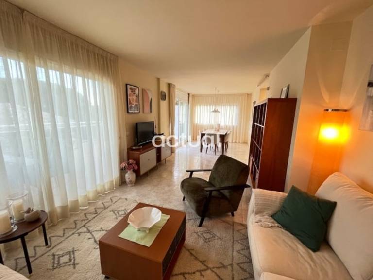 Modern apartment 400m from beach with pool, WiFi, parking and terrace in Castell-Platja d'Aro