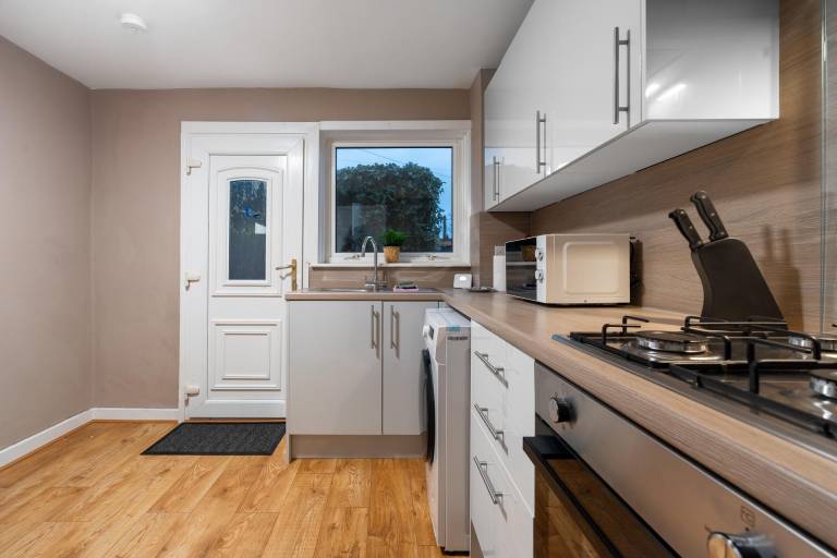 Apartment with 2 rooms for 5 persons — photo 4