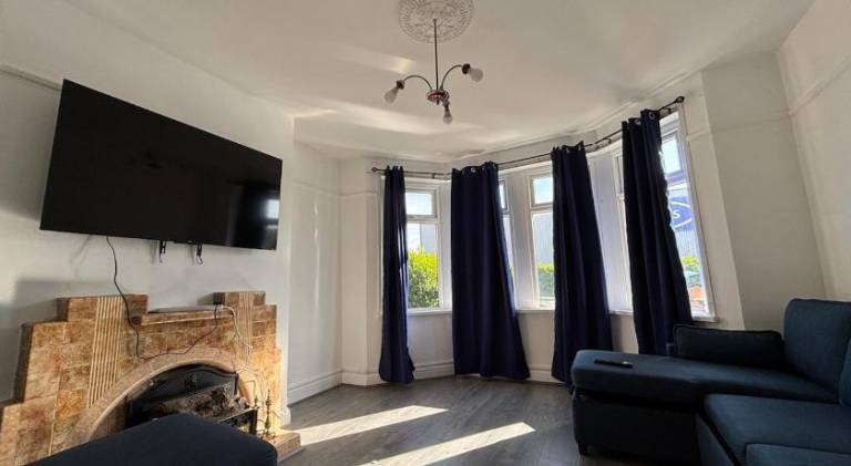 Tranquil Hideaway with Hot Tub and Pool Table — photo 2