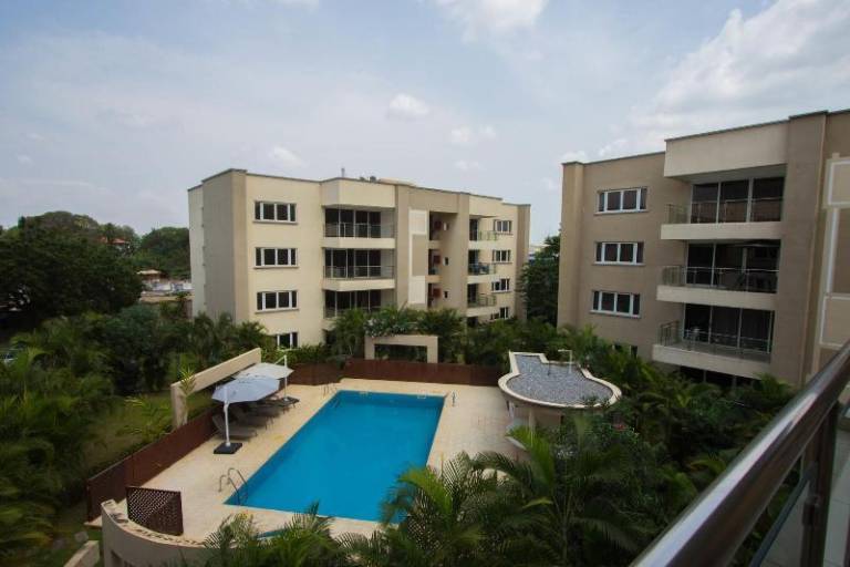 3 Bed Luxury Apartment — photo 4