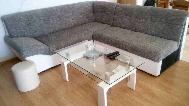 Fully equipped rental apartment with patio & barbeque | Sea view | Beach nearby | Dogs allowed — photo 2