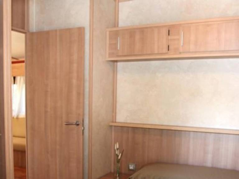 Mobile home with terrace | Pets are welcome — photo 5