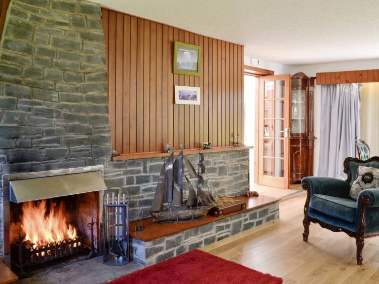 Cottage with grill & yard — photo 5