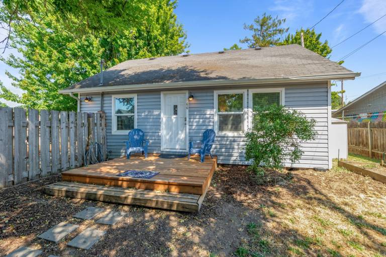 Vacation home with 2 rooms for 4 persons in Eugene, OR