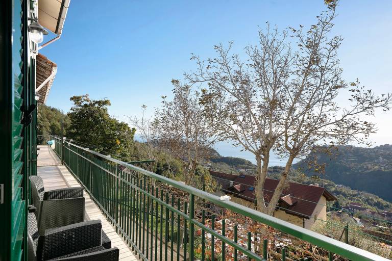 Apartment 'Bella Veduta' with Sea and Mountain Views — photo 5