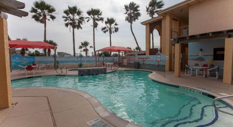Ramada by Wyndham & Suites South Padre Island — photo 3