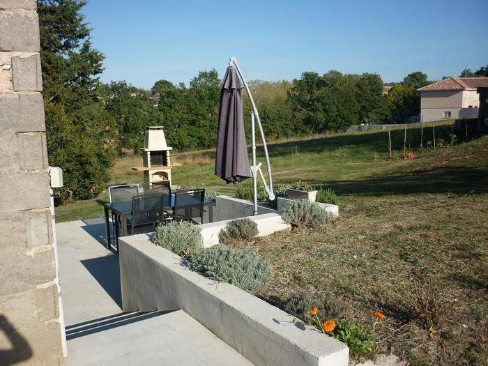 Family-friendly nice gite with terrace, yard & BBQ | Pets are welcome — photo 4