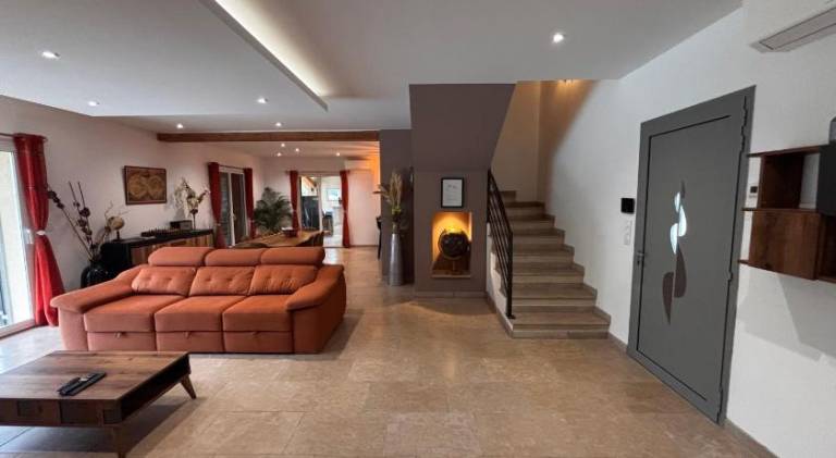 Fully equipped villa with garden, private pool & terrace | Pets are welcome — photo 4