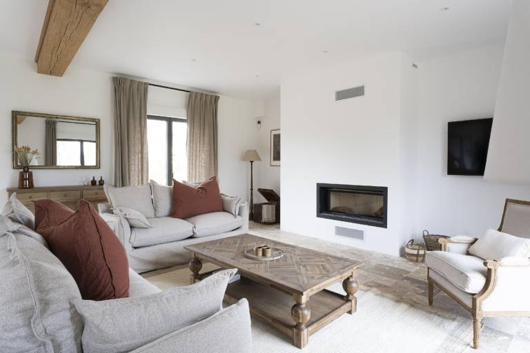 Vacation home with private pool, barbeque & terrace | Suitable for remote work — photo 2