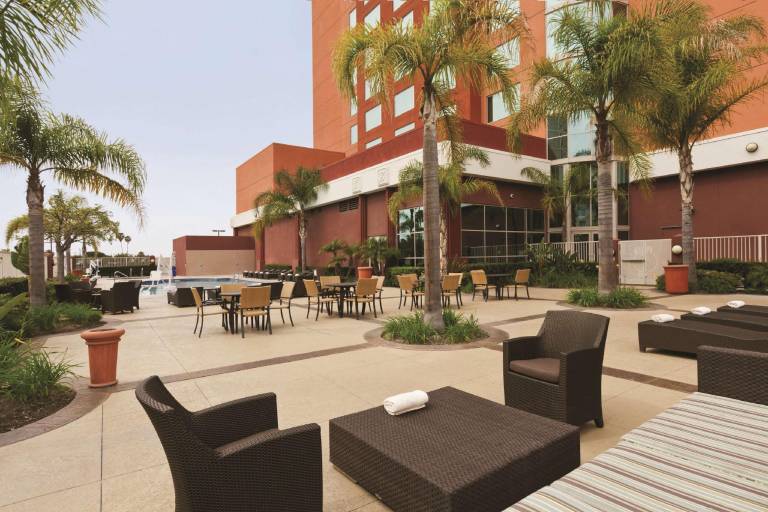 Embassy Suites by Hilton Anaheim South — photo 5