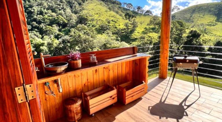 Vacation home with terrace, barbeque & yard | Suitable for remote work — photo 3