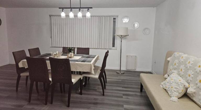 Vacation home with pool | Pets are welcome in Port Richey, FL