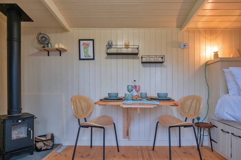 Chalet with hot tub | Pet-friendly — photo 5