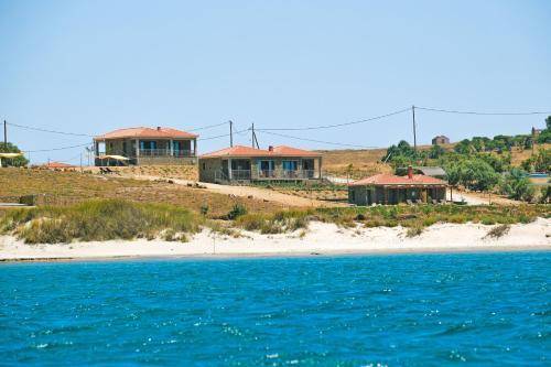Apartment with grill, terrace & garden | Next to the beach | Pets allowed in Lemnos