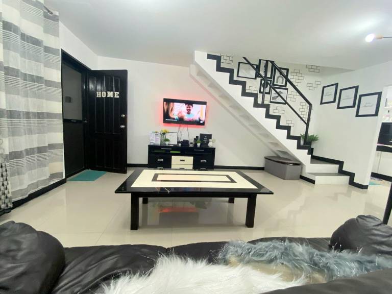 Lovely house with patio | Pets are welcome — photo 2
