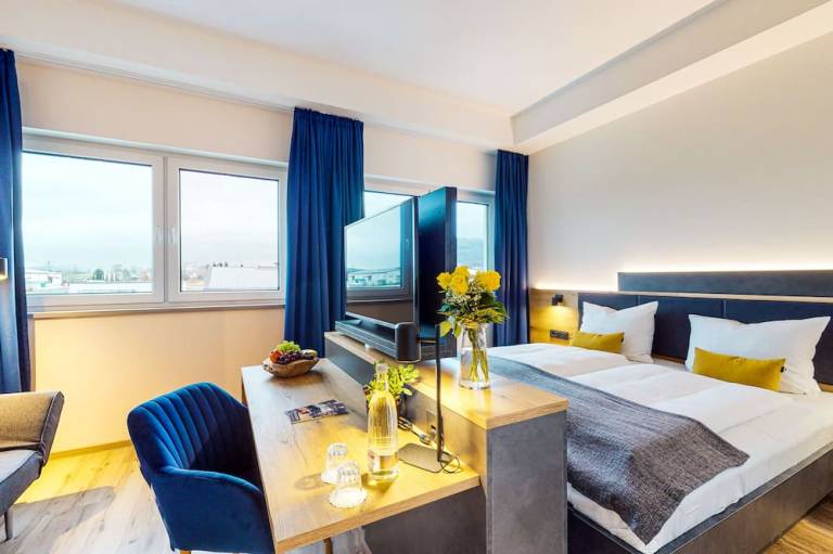 Point 7 Hotel