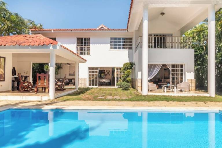 Villa  Juan Dolio