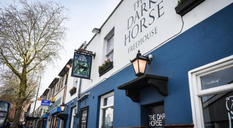 The Dark Horse Pub in Saint-Paul