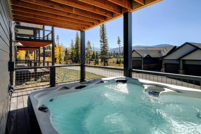 Family-oriented lovely house with jacuzzi & barbeque | Mountain view | Dogs allowed — photo 5