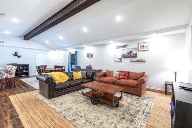 Fully equipped pleasant vacation home with terrace & grill | Suitable for remote work | Pets allowed — photo 3