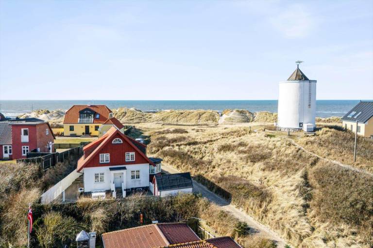 Fully equipped vacation home with BBQ & terrace | Beach nearby | Pets are welcome in Lokken