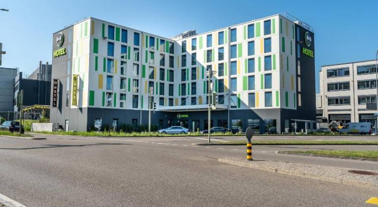 B&B HOTEL Zurich Airport — photo 3