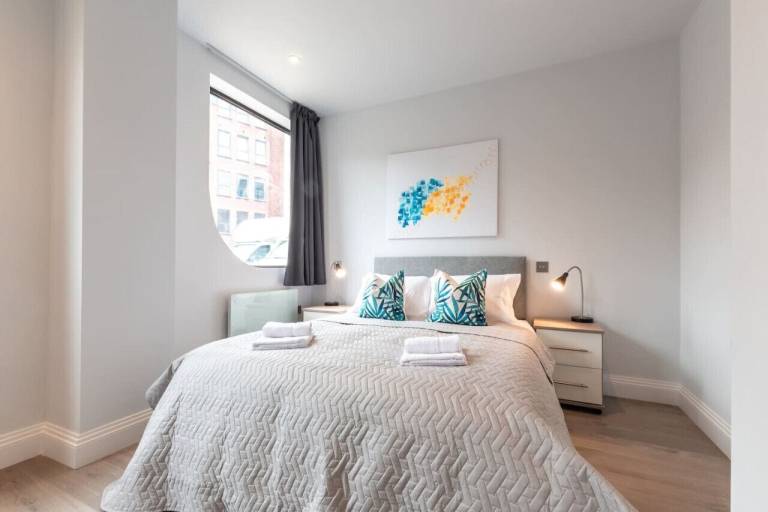 Apartment Egham