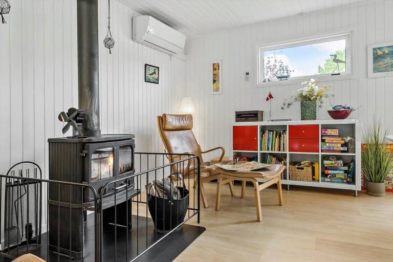 Family-oriented lovely vacation home with terrace & barbecue | Dogs allowed — photo 5