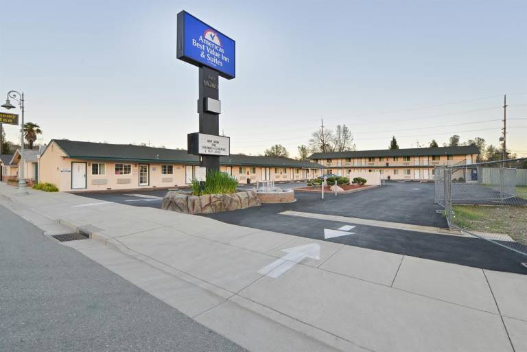 Americas Best Value Inn & Suites - Redding, CA in Redding, CA