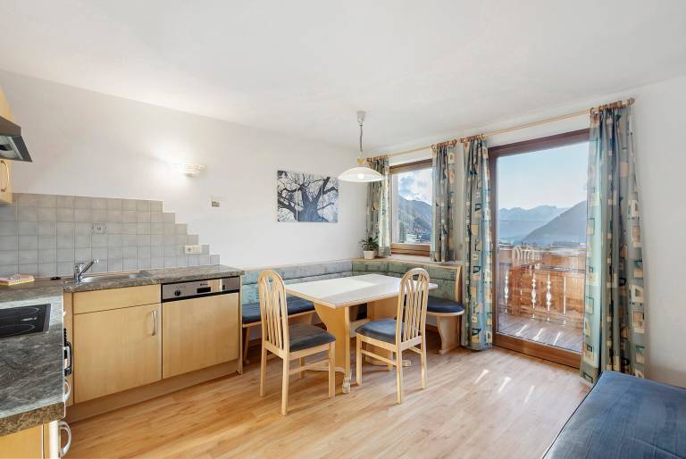 Apartment "Burgerhof Firmament" with Mountain View, Shared Terrace and Wi-Fi — photo 3