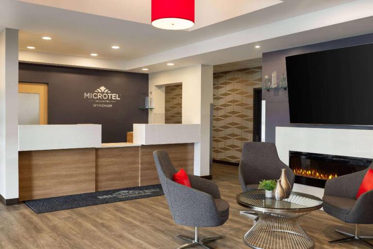 Microtel Inn and Suites by Wyndham Val d Or — photo 3