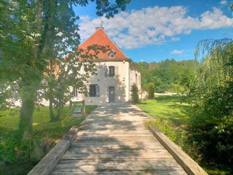 Gîte Jully-sur-Sarce