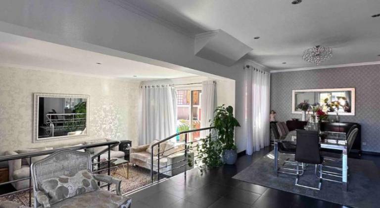 Fully equipped villa with garden, private pool & patio | Near Farmers Market | Good for workation | Pets are welcome — photo 3