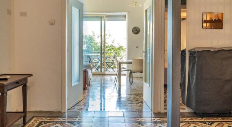 Holiday apartment with terrace — photo 4