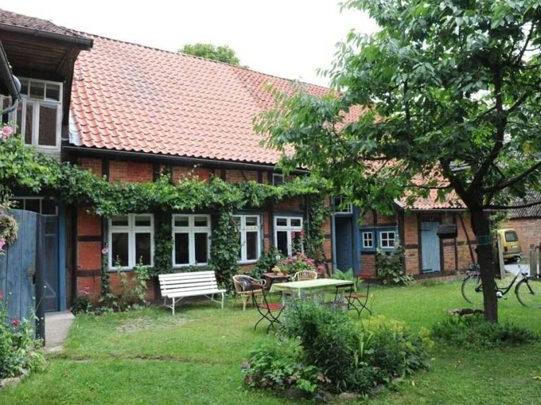 Family-friendly house with garden, terrace & BBQ | Suitable for remote work | Pets are welcome — photo 2