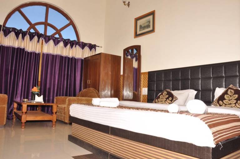 Himalaya Mount View Resort in Garur