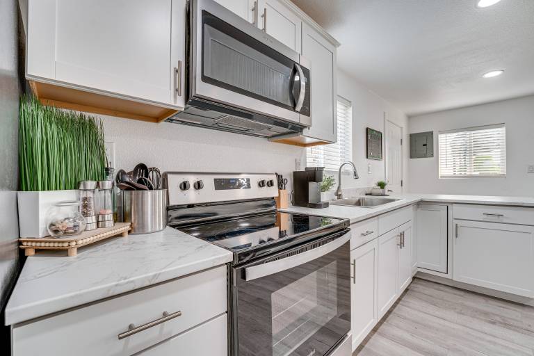 Pet-Friendly Home < 1 Mi to Downtown Moses Lake! — photo 2