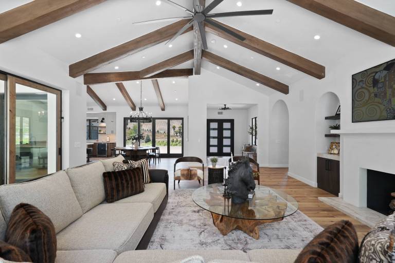 Family-friendly wonderful villa with hot tub, private pool & grill | Lake view | Dogs allowed — photo 3