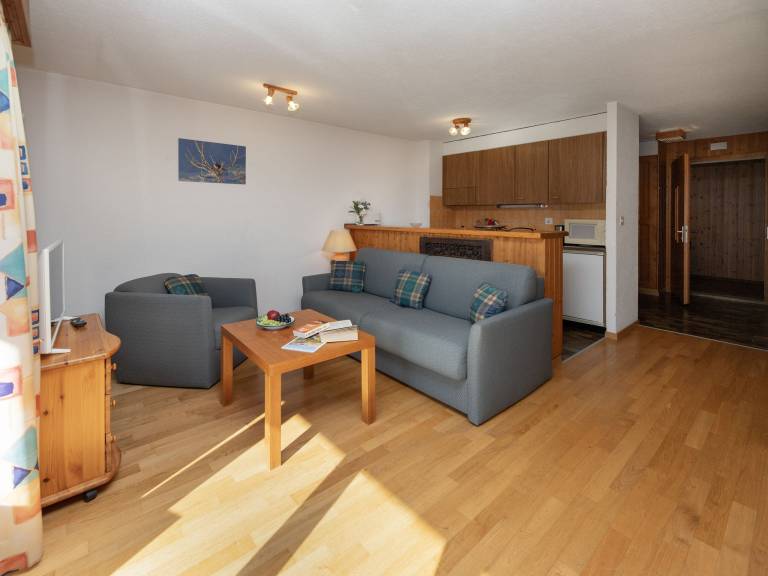 Holiday apartment with patio | Mountain view — photo 2