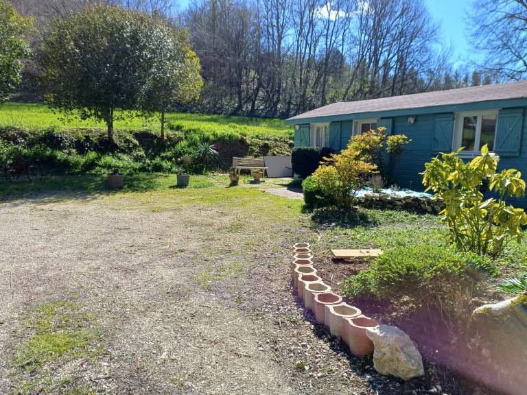 Wonderful house with patio, garden & grill | River view | Pets allowed in Cahors