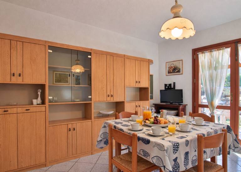 Apartment Zelda, well-furnished, in a strategic location in Marina di Campo, close to the beach, wit — photo 3