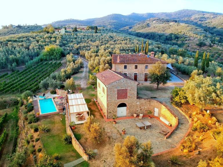Holiday apartment with pool, garden & terrace — photo 3