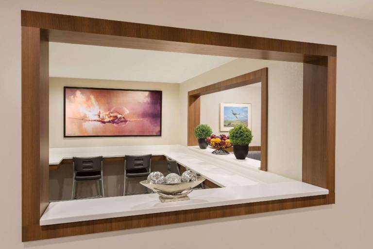 Microtel Inn & Suites by Wyndham Richmond Airport — photo 2