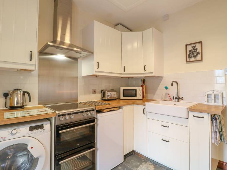 Child-friendly cottage with yard | Pets are welcome — photo 2