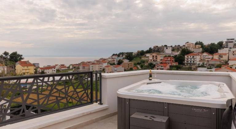 Wonderful villa with pool & hot tub | Beach nearby | Dogs allowed — photo 4