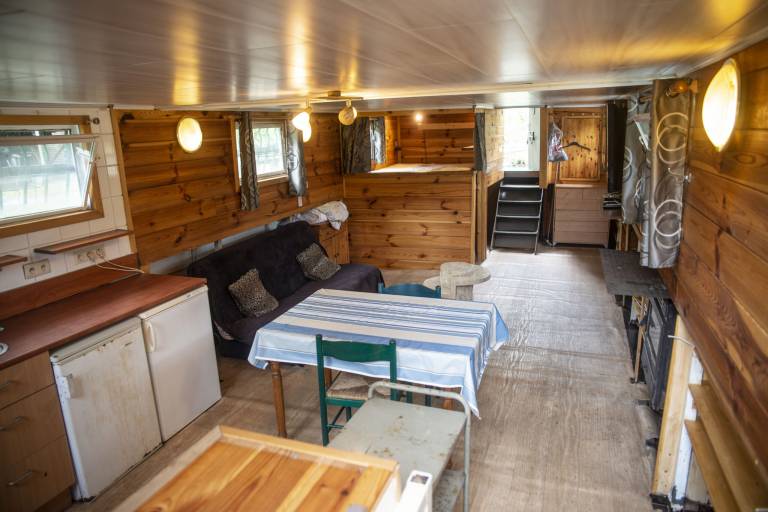 Boat with patio & yard | Nature view | Dogs allowed — photo 2