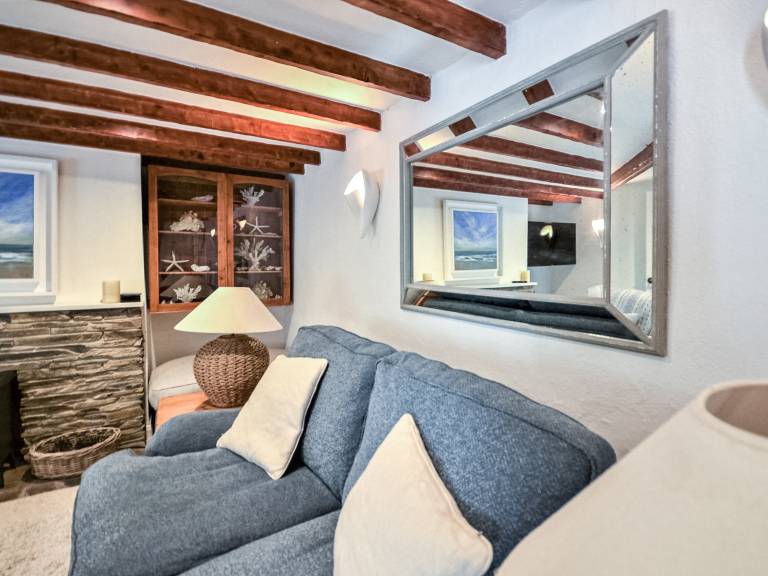 Family-oriented pleasant cottage with yard | Pets allowed — photo 5